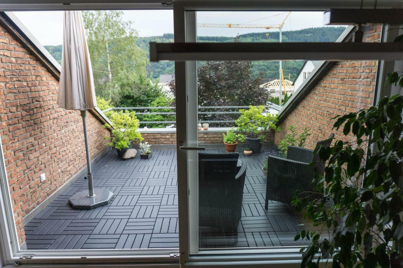 Moderne 70 Qm Wohnung Mit Grosser Dachterrasse Kinheim Exteriör bild