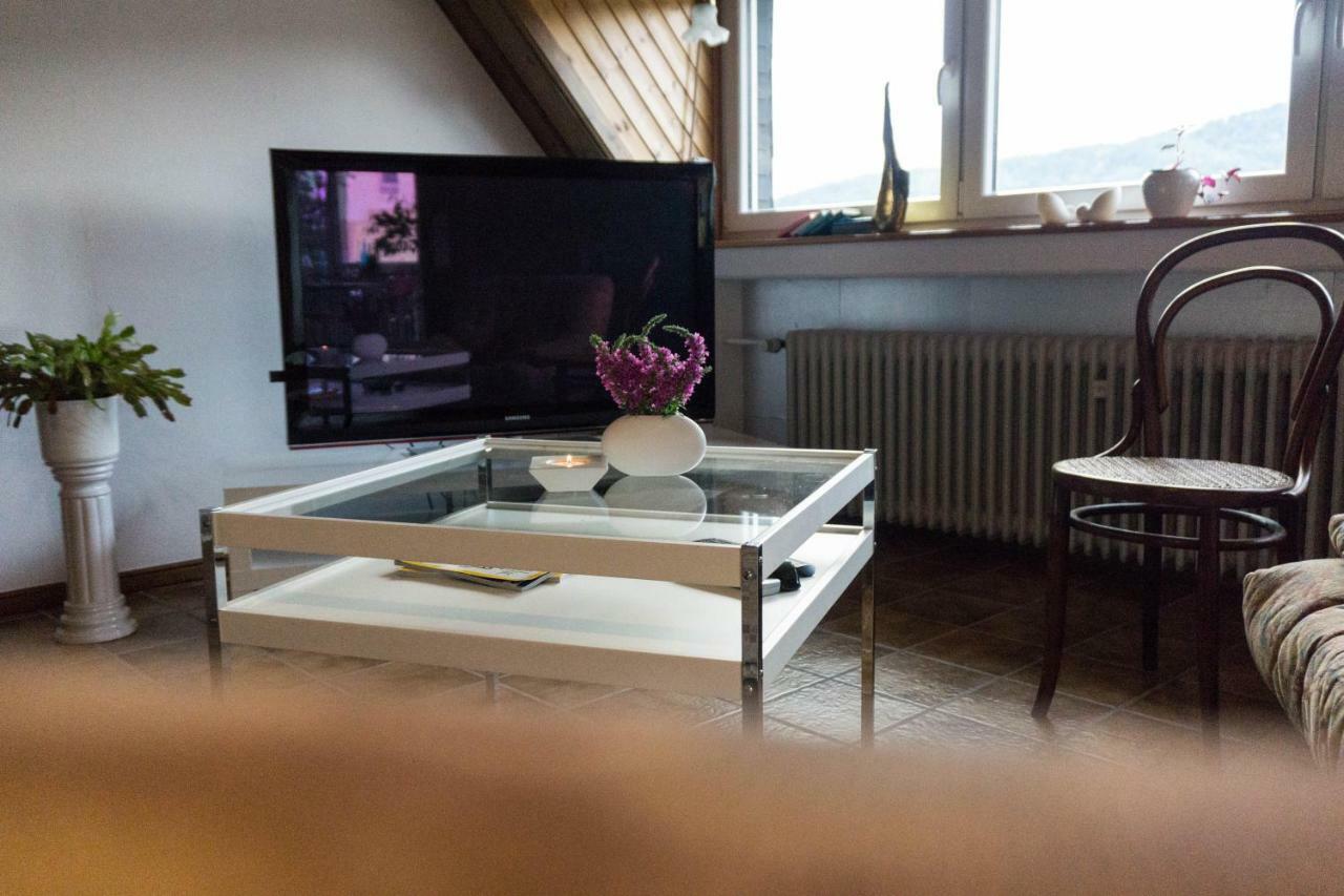 Moderne 70 Qm Wohnung Mit Grosser Dachterrasse Kinheim Exteriör bild